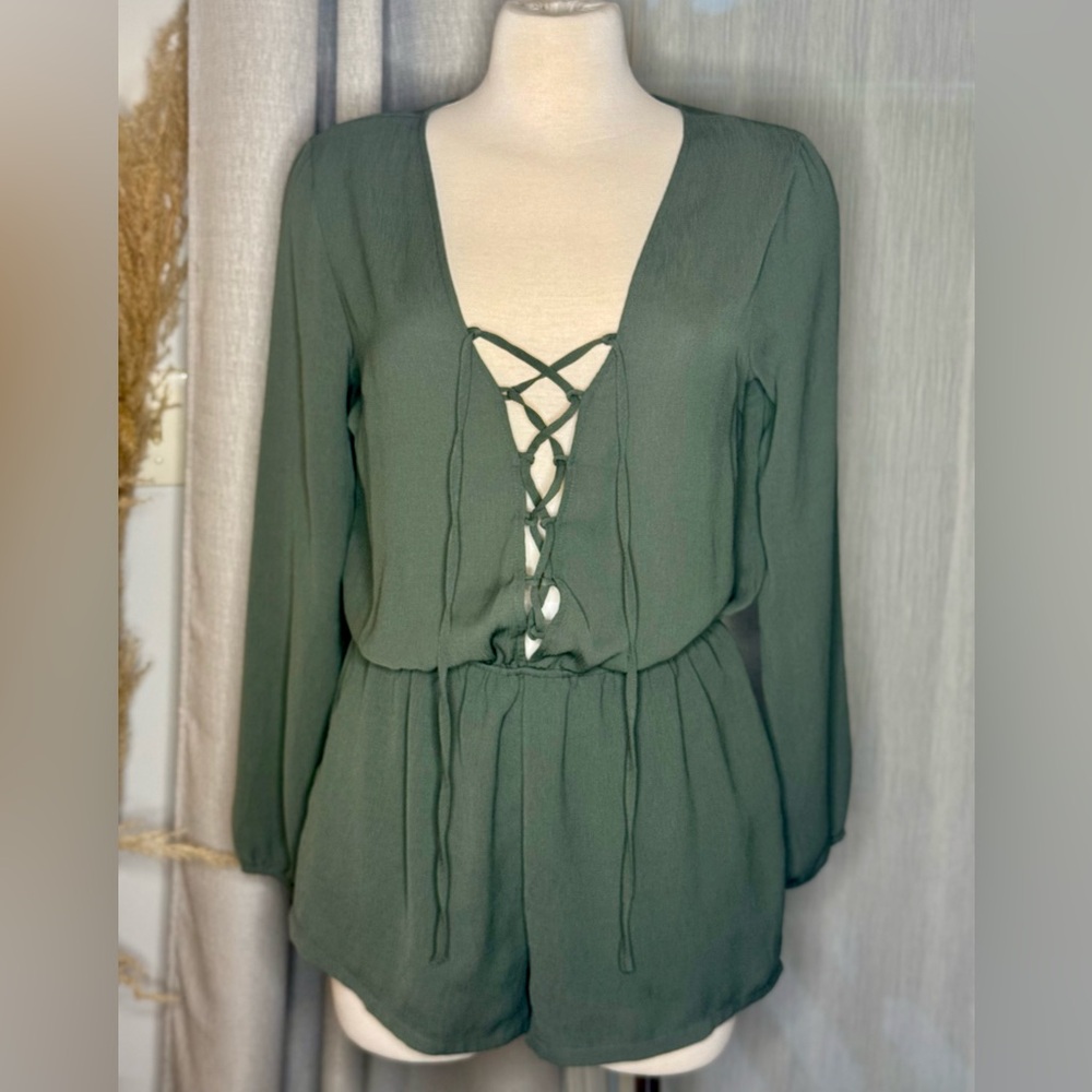 Forever 21 Green Lace-Up Jumpsuit with Billowy Sleeves